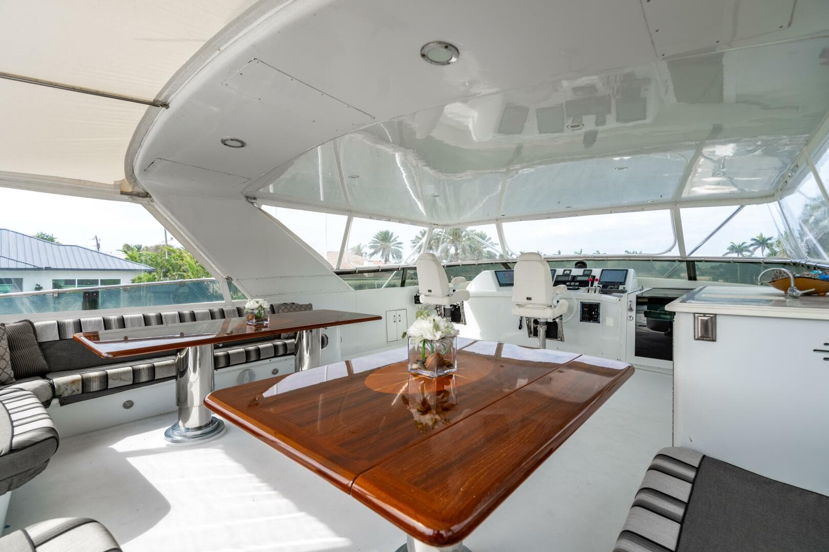 2001 Hatteras 100 Motor Yacht