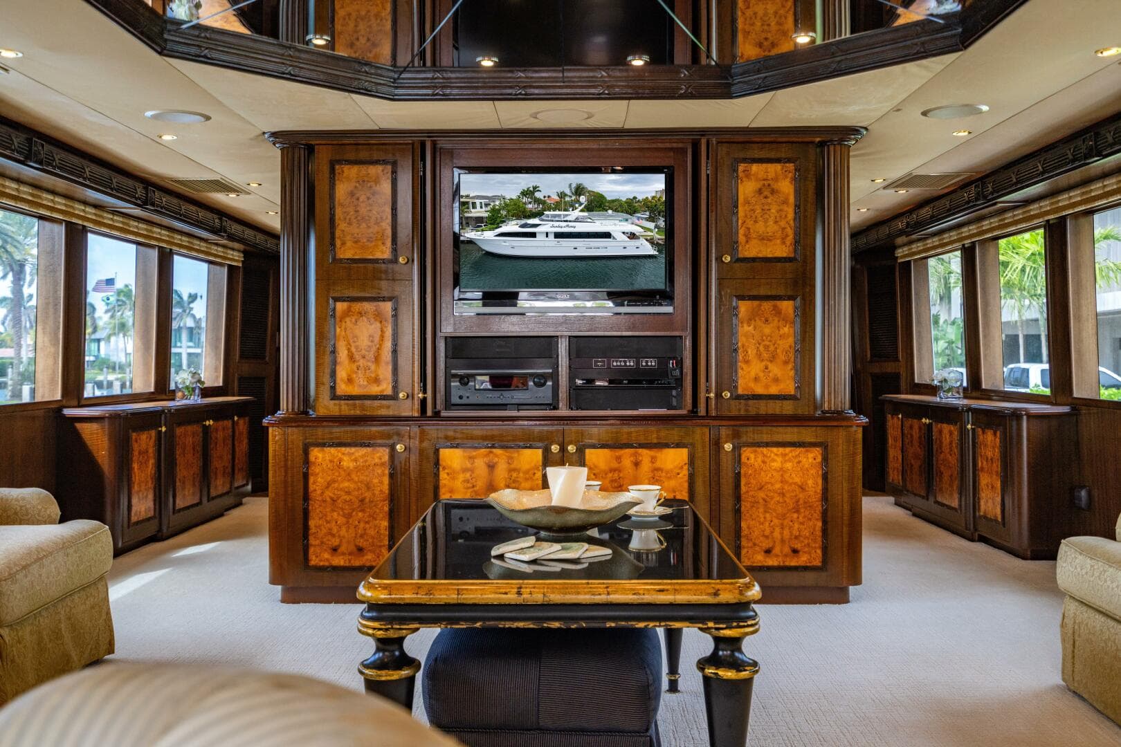 2001 Hatteras 100 Motor Yacht