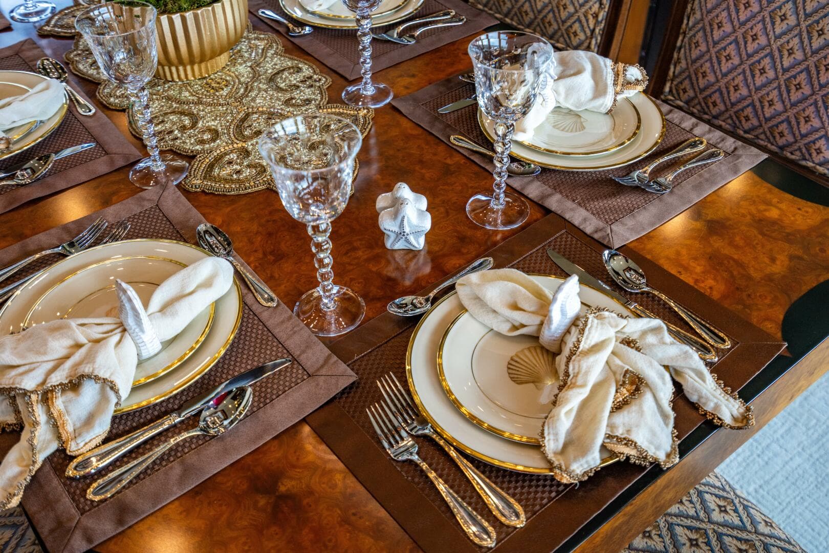 2001 Hatteras 100 Motor Yacht