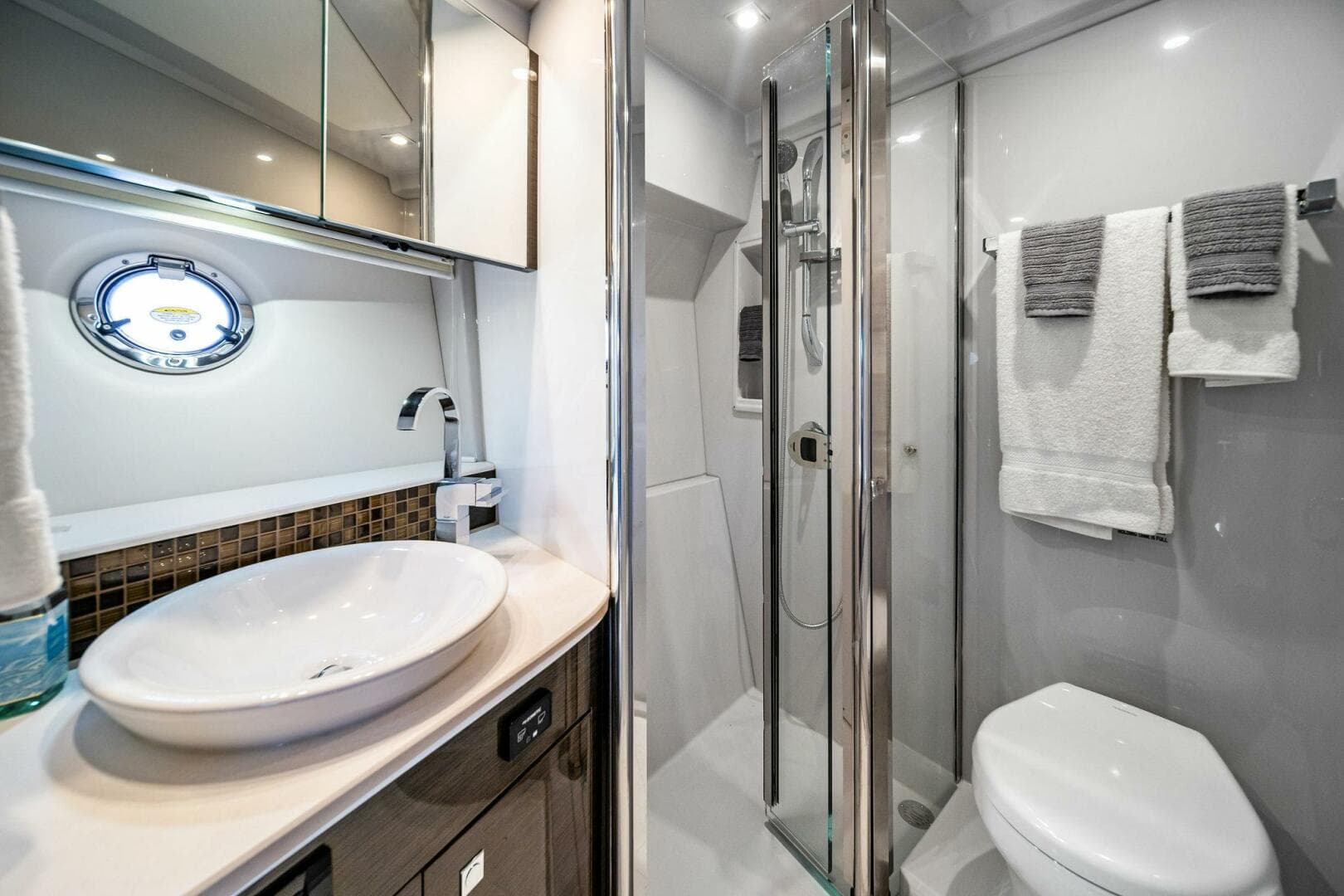 2019 Cruisers 45 Cantius 'My Everything'