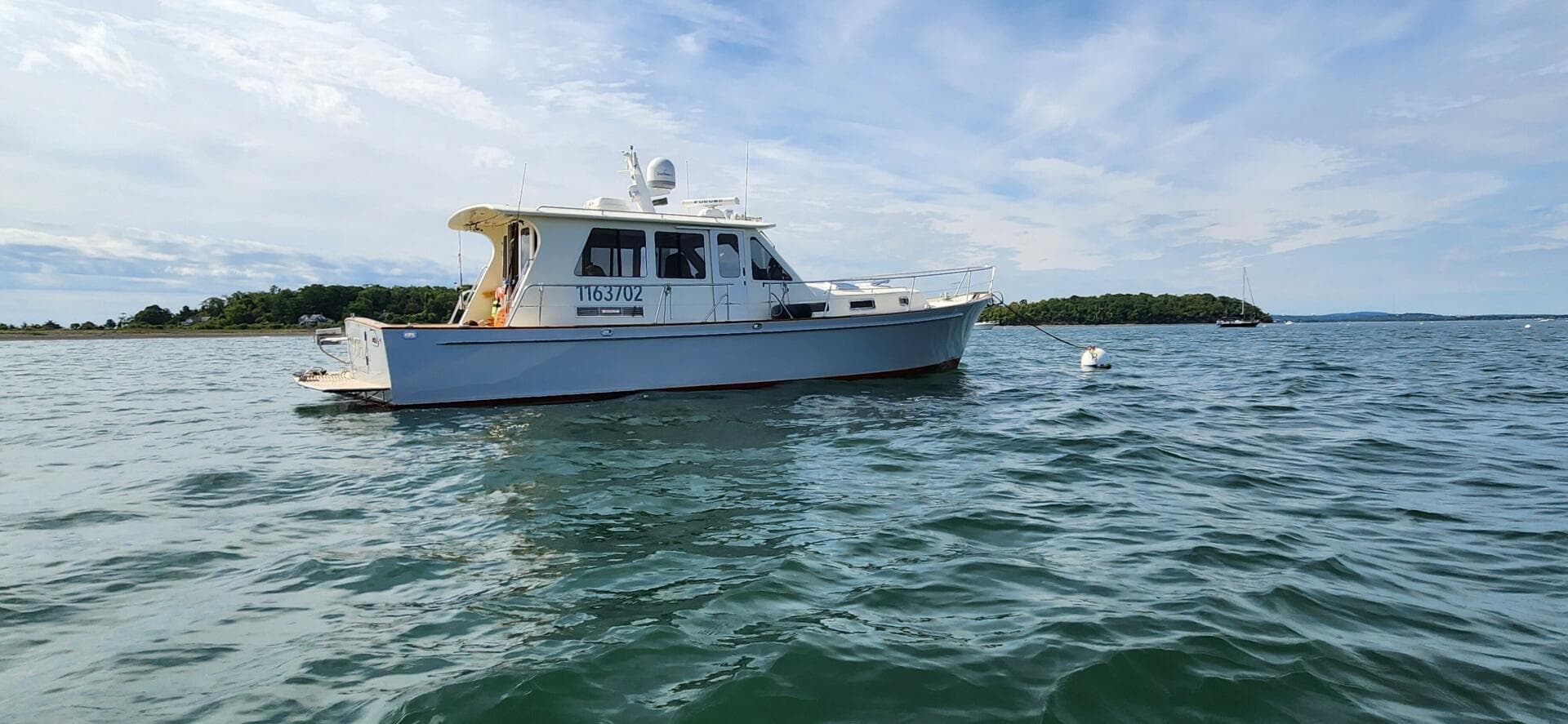 2005 Legacy 42 Express Cruiser