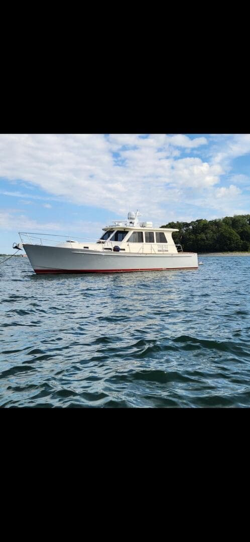 2005 Legacy 42 Express Cruiser