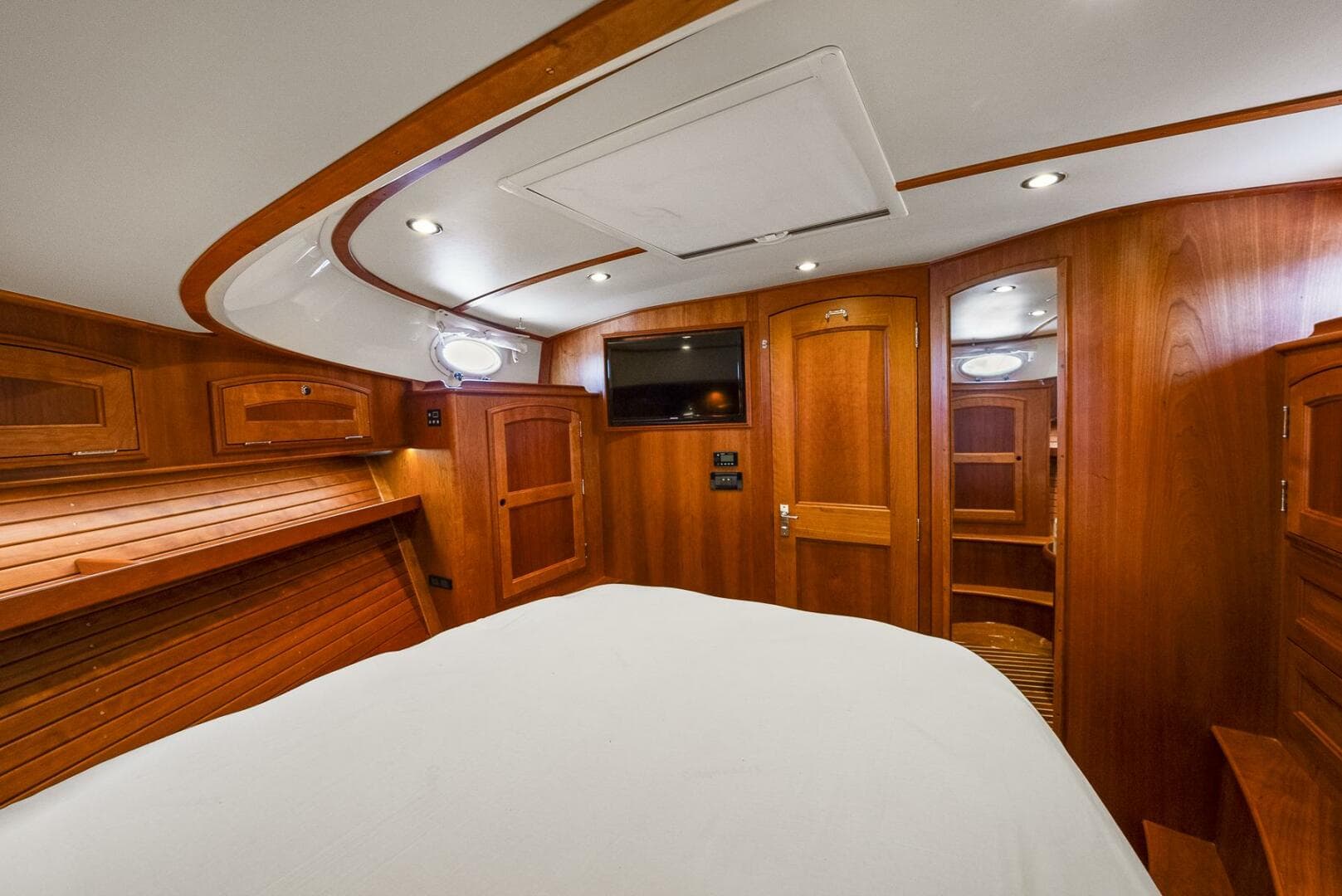 Forward Stateroom Looking Aft