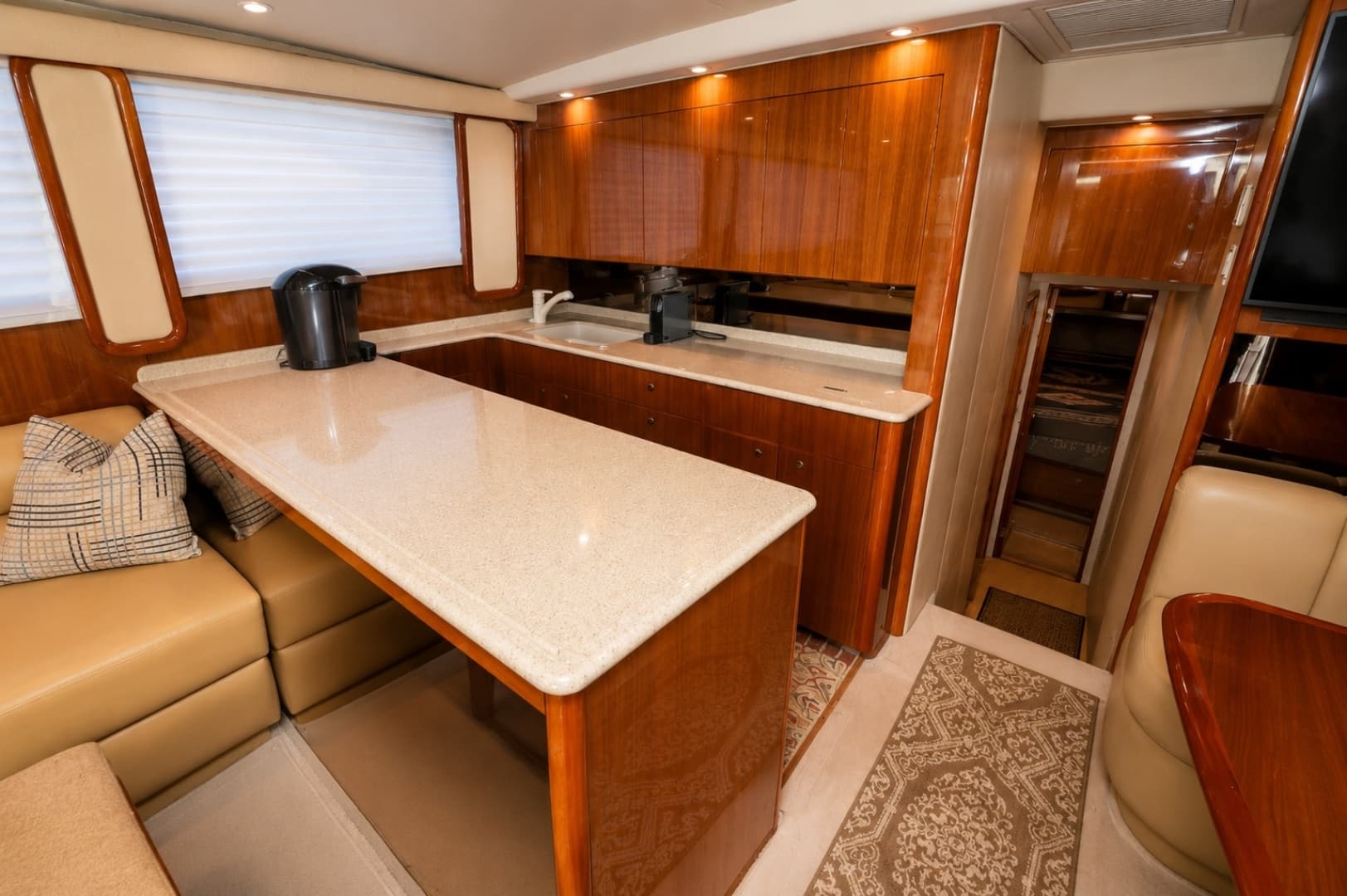 2005 Viking 45 Convertible