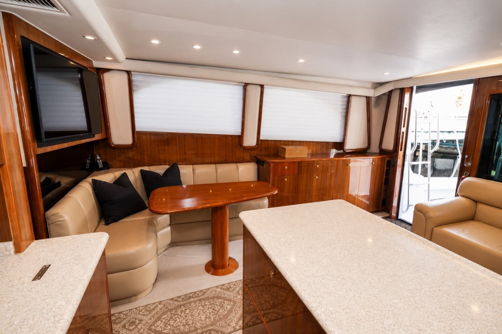 2005 Viking 45 Convertible