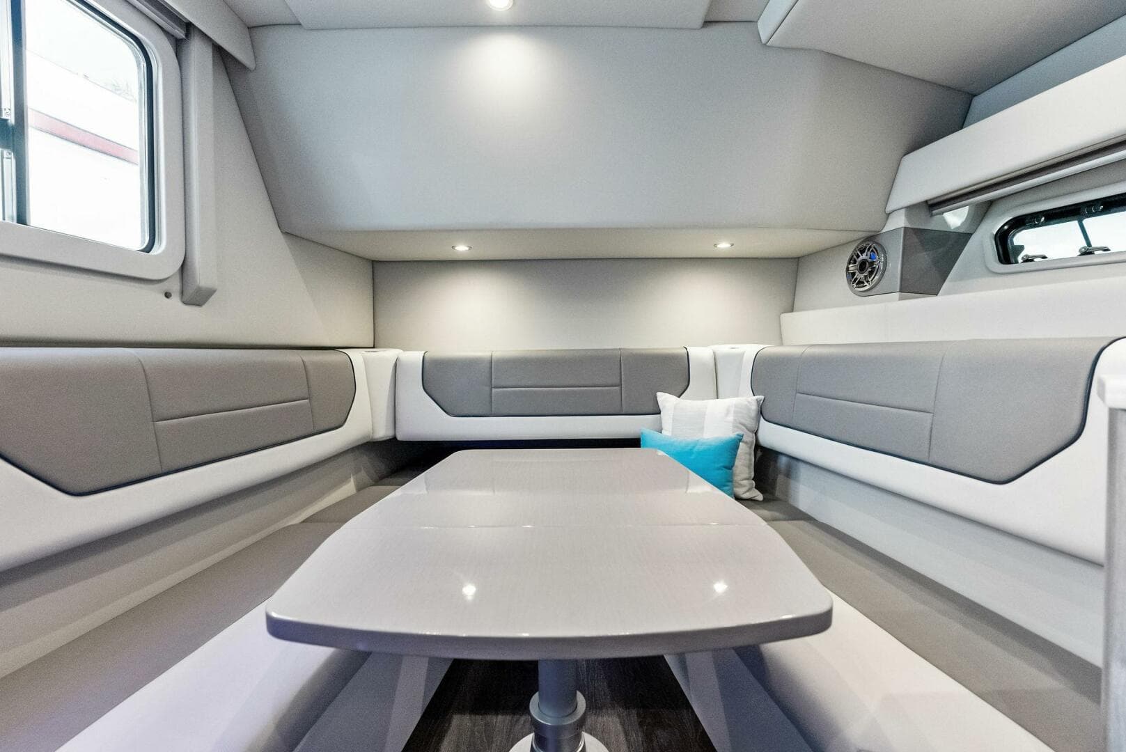 2022 Formula 430 Super Sport Crossover