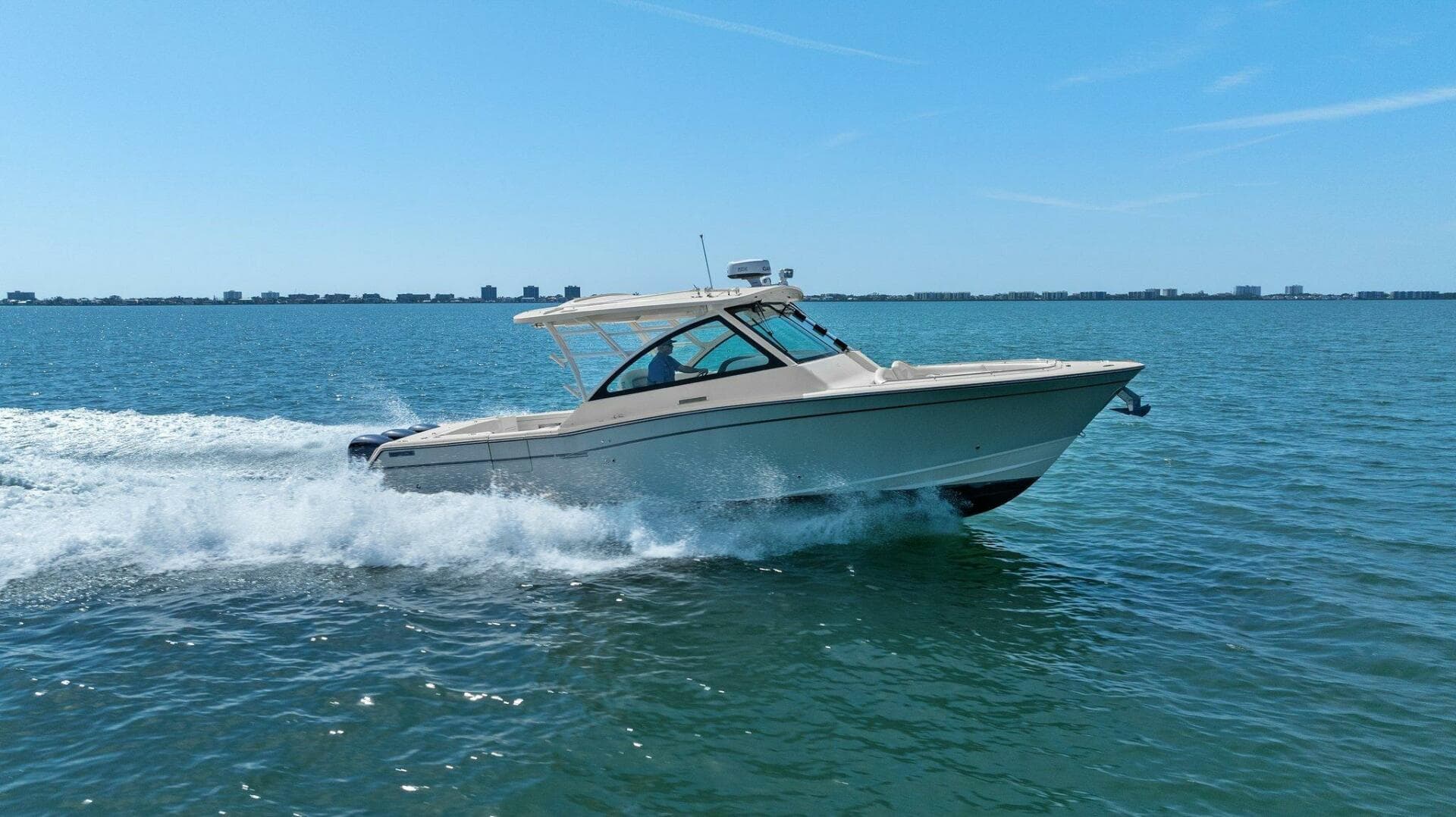 2016 375 Grady-White Freedom - Profile