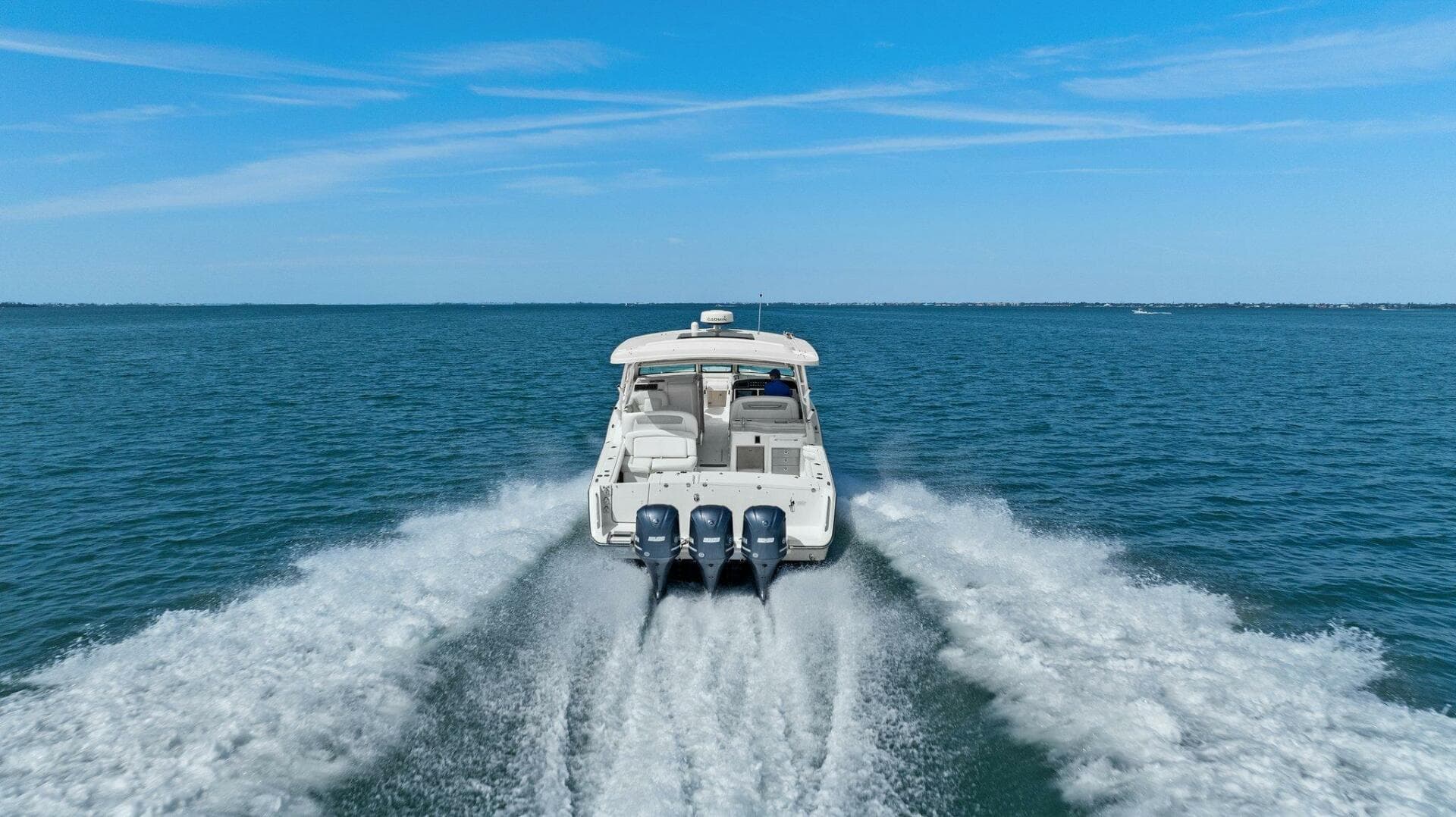 2016 375 Grady-White Freedom