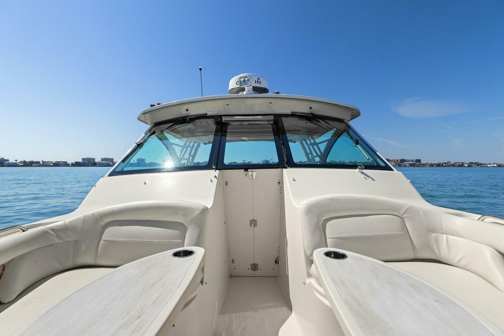 2016 375 Grady-White Freedom