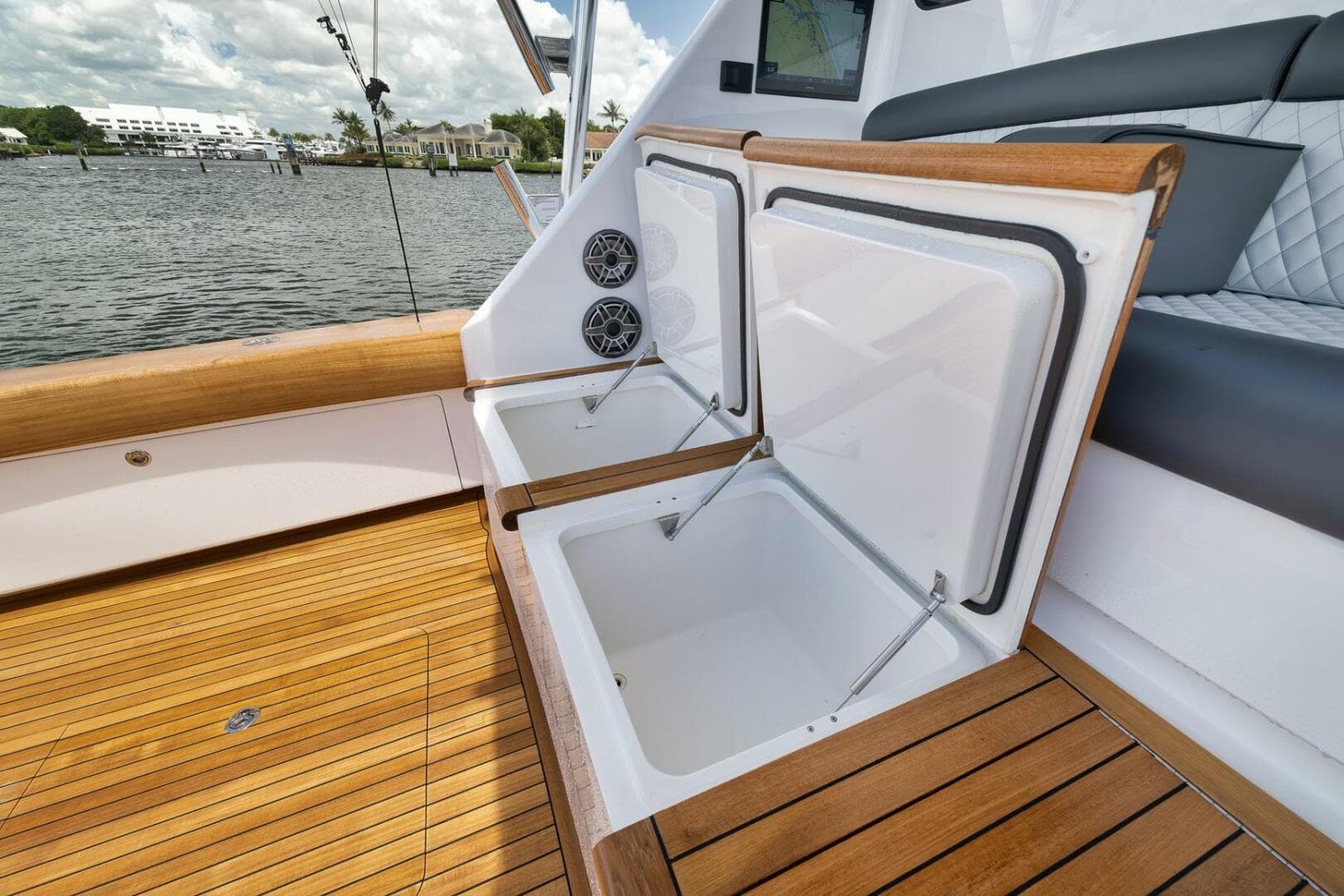 2024 Viking Convertible