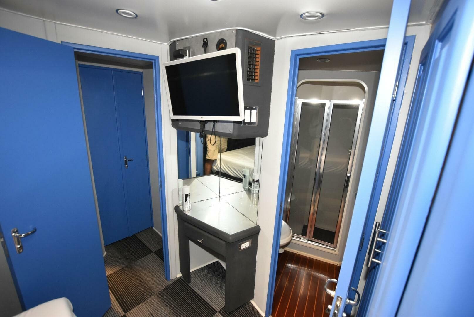 1997 Viking 50 Convertiblle