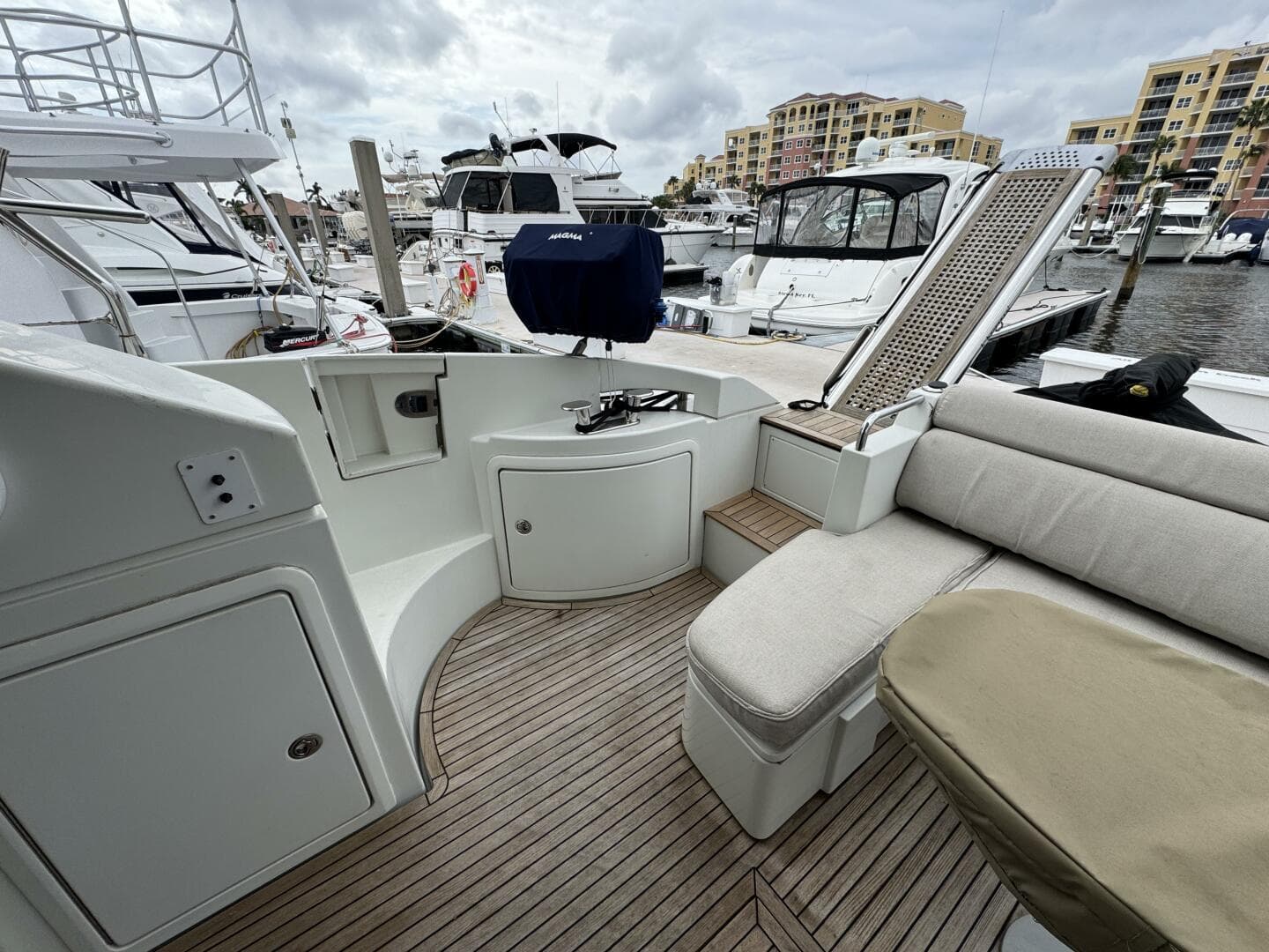 2007 Azimut 43s