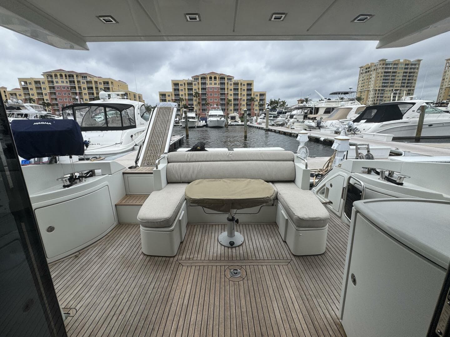 2007 Azimut 43s