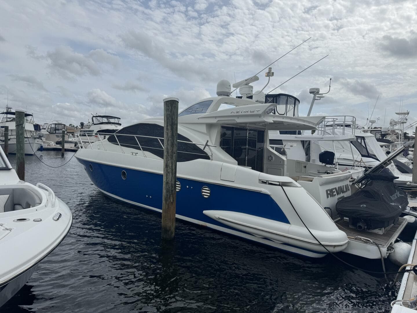 2007 Azimut 43s