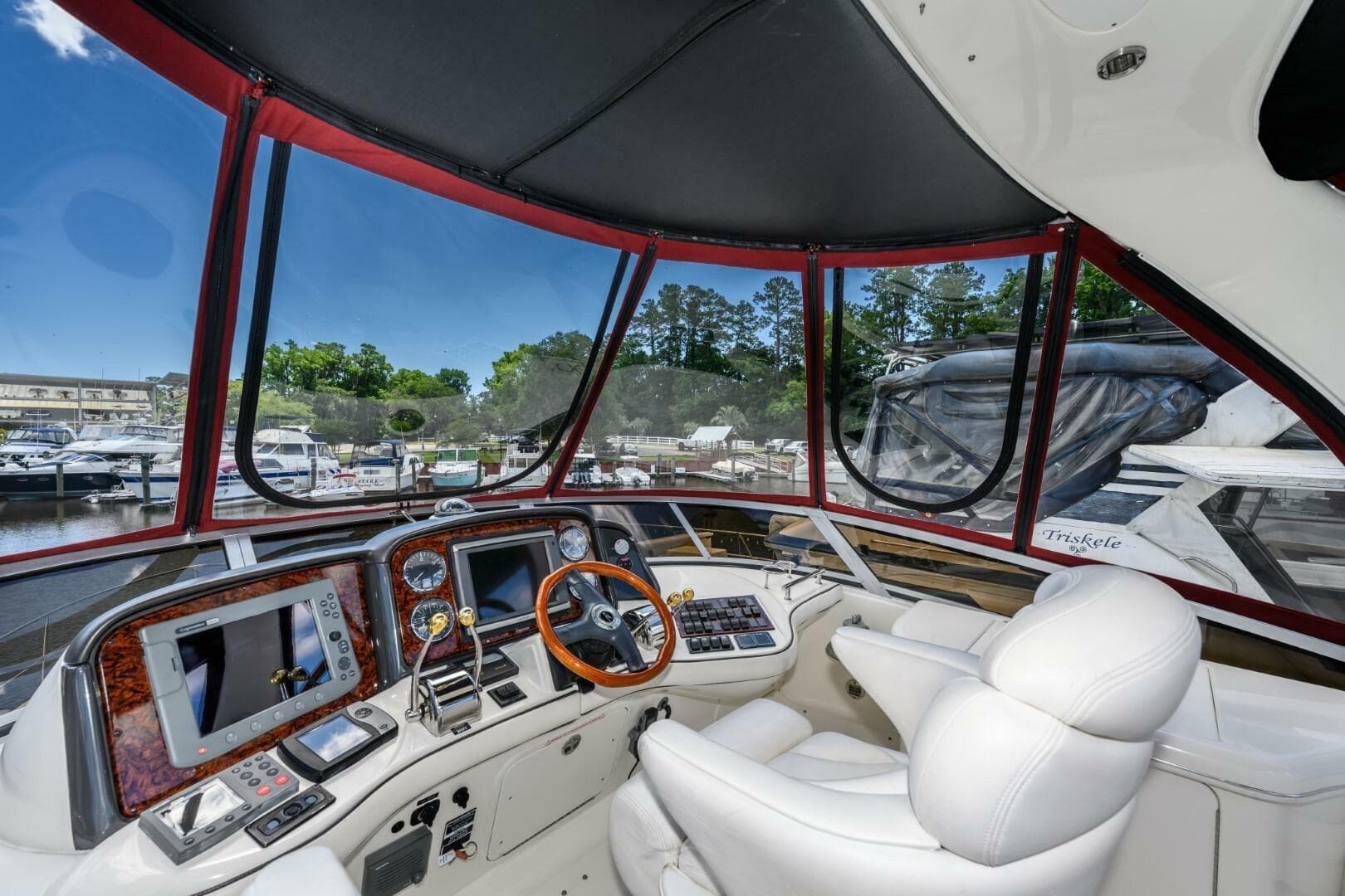 2005 Sea Ray 420 Sedan Bridge