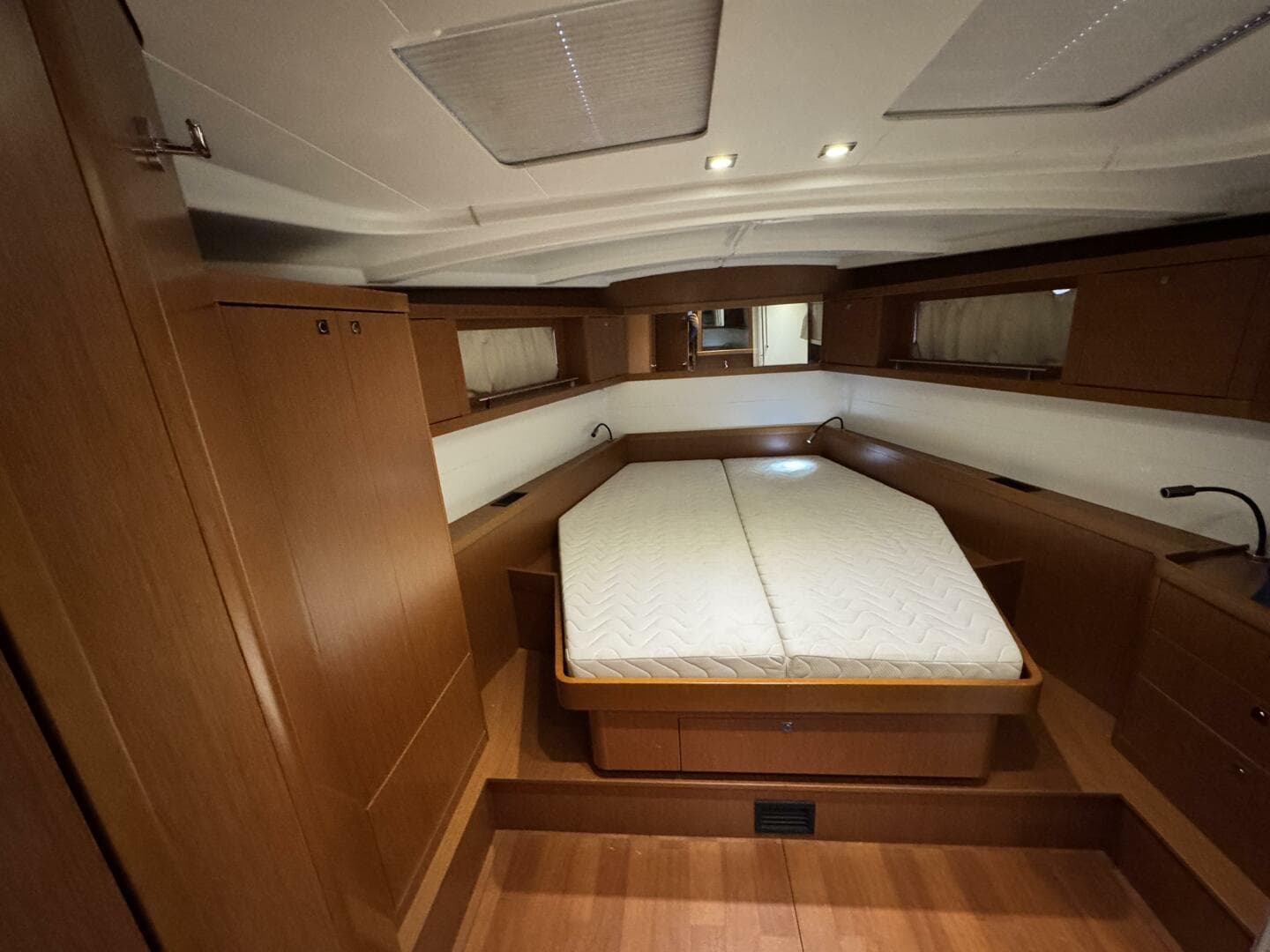2014 Beneteau Oceanis 48