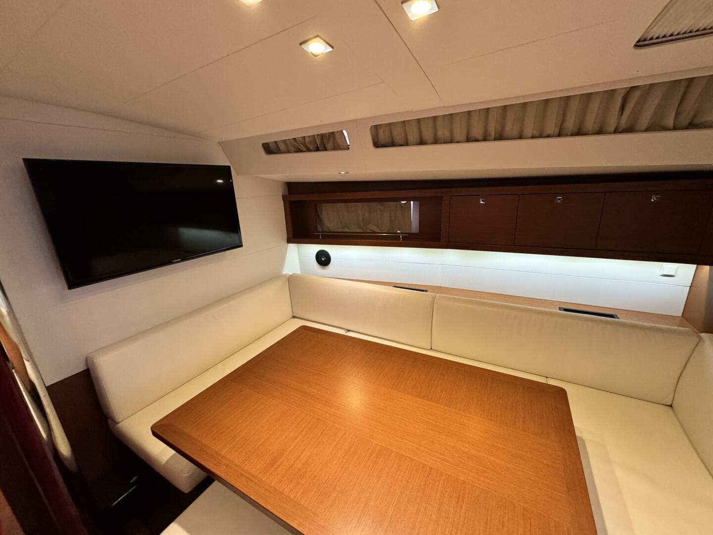 2014 Beneteau Oceanis 48