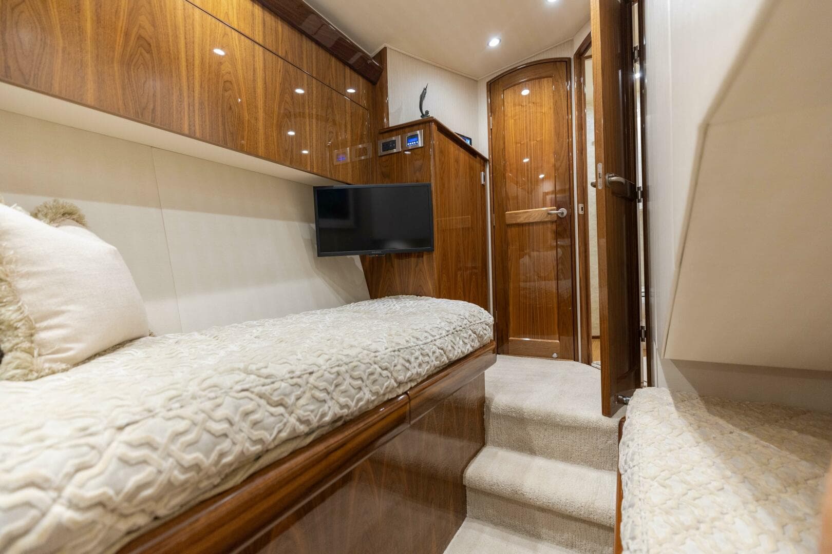 2018 Viking 62 Convertible- Da'Grits-Guest Stateroom