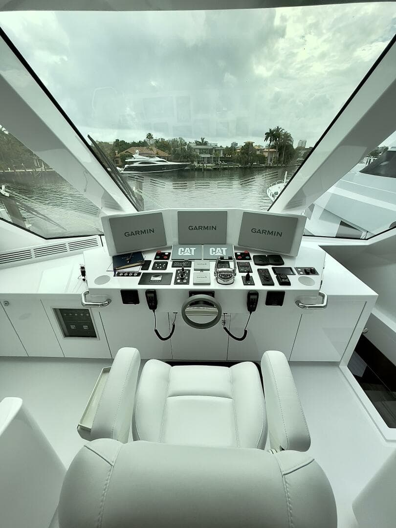 2021 Hargrave Skylounge Flush Deck