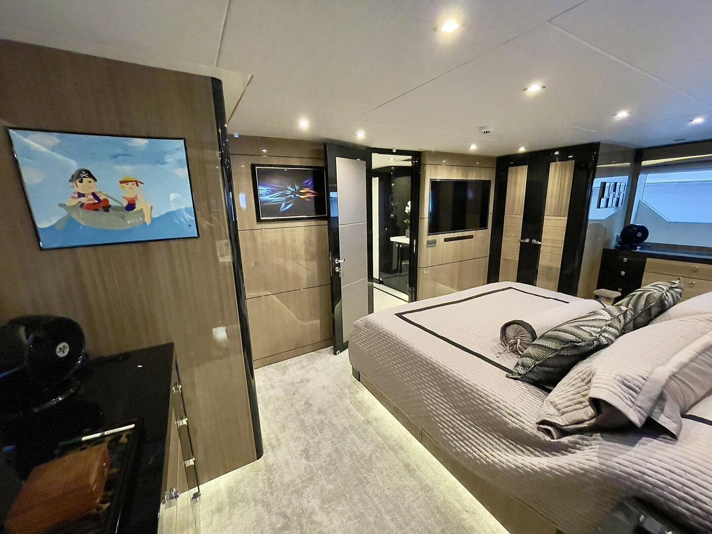 2021 Hargrave Skylounge Flush Deck