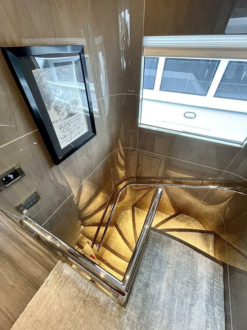 2021 Hargrave Skylounge Flush Deck