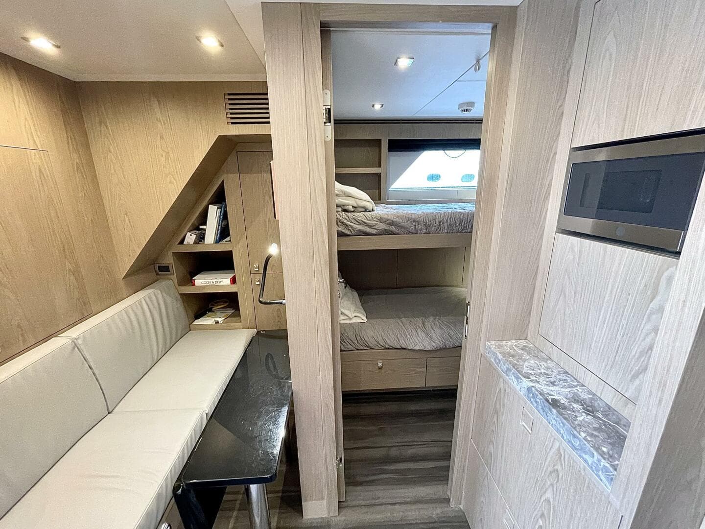 2021 Hargrave Skylounge Flush Deck