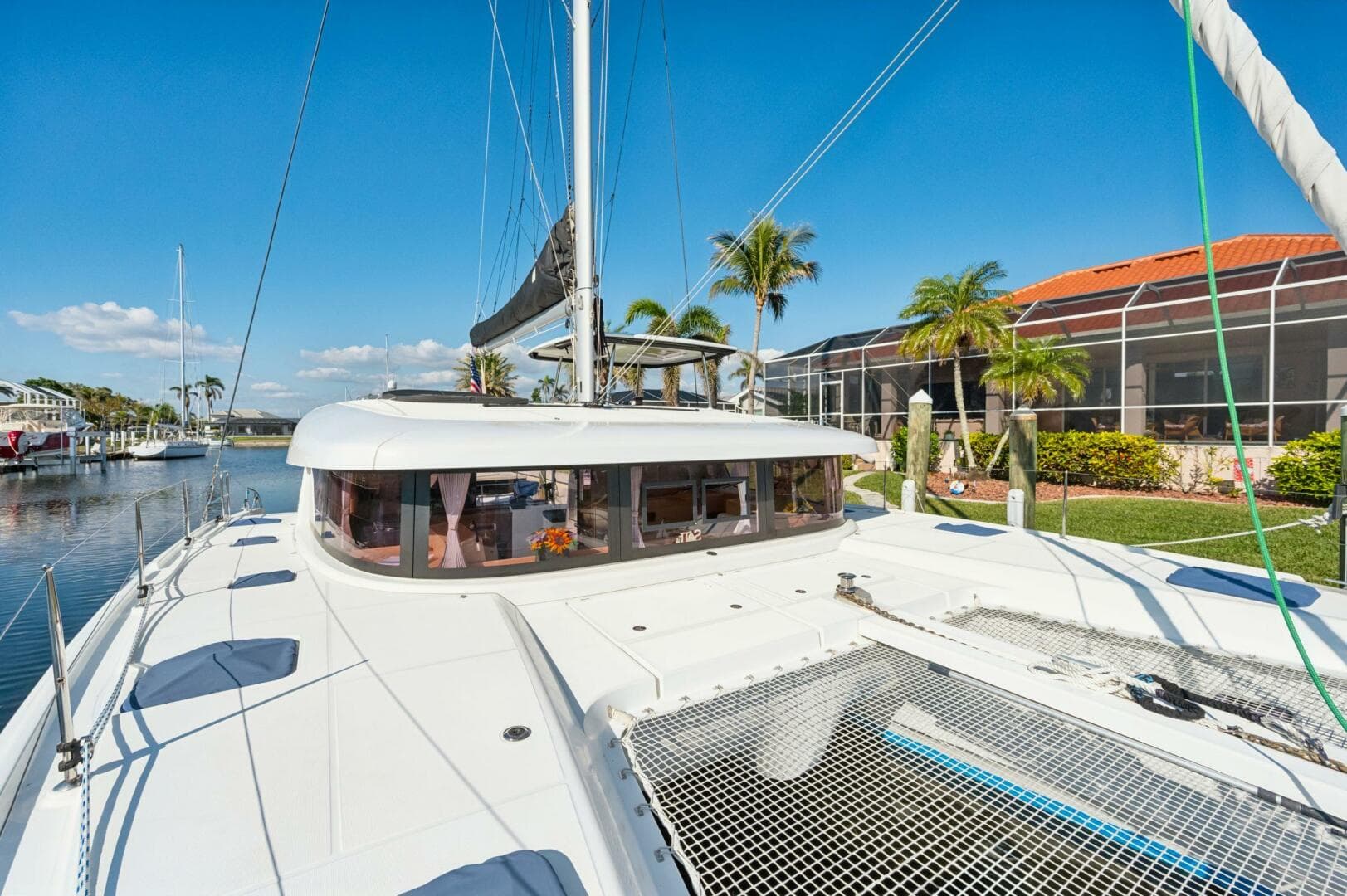 2019-lagoon-42-sail-9680095-20250213052905577-1_XLARGE.jpg