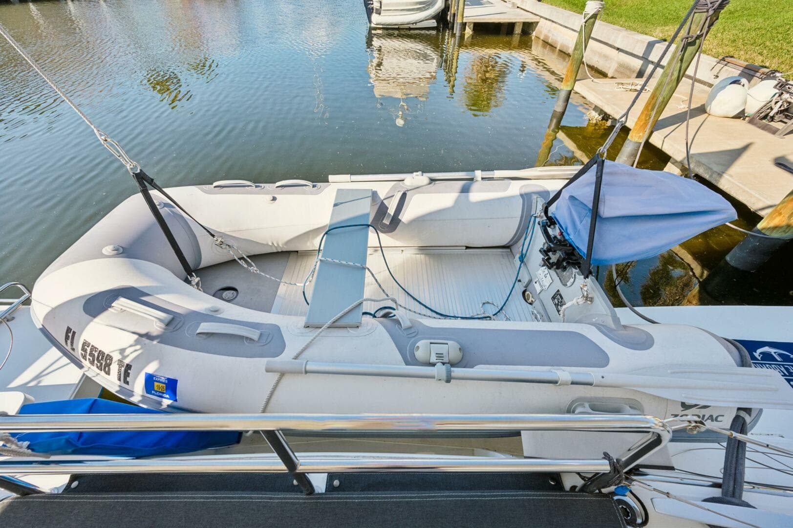 2019-lagoon-42-sail-9680095-20250213052945544-1_XLARGE.jpg