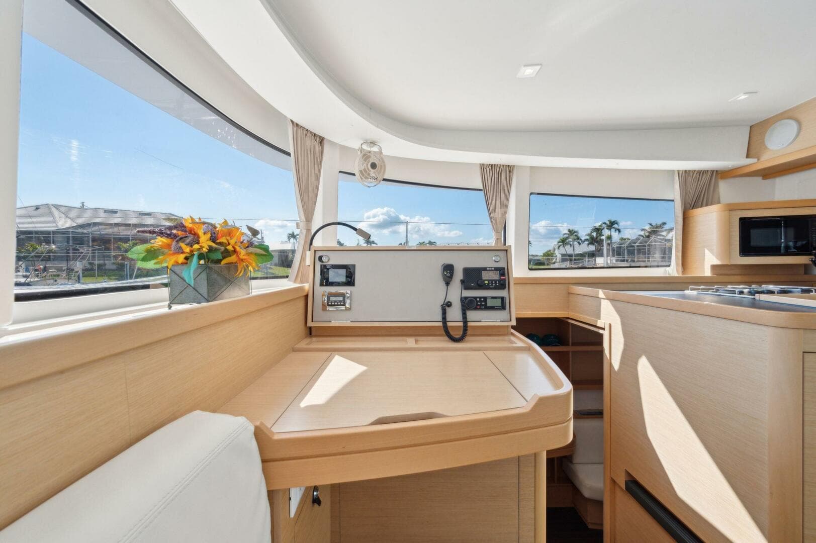 2019-lagoon-42-sail-9680095-20250213053019532-1_XLARGE.jpg