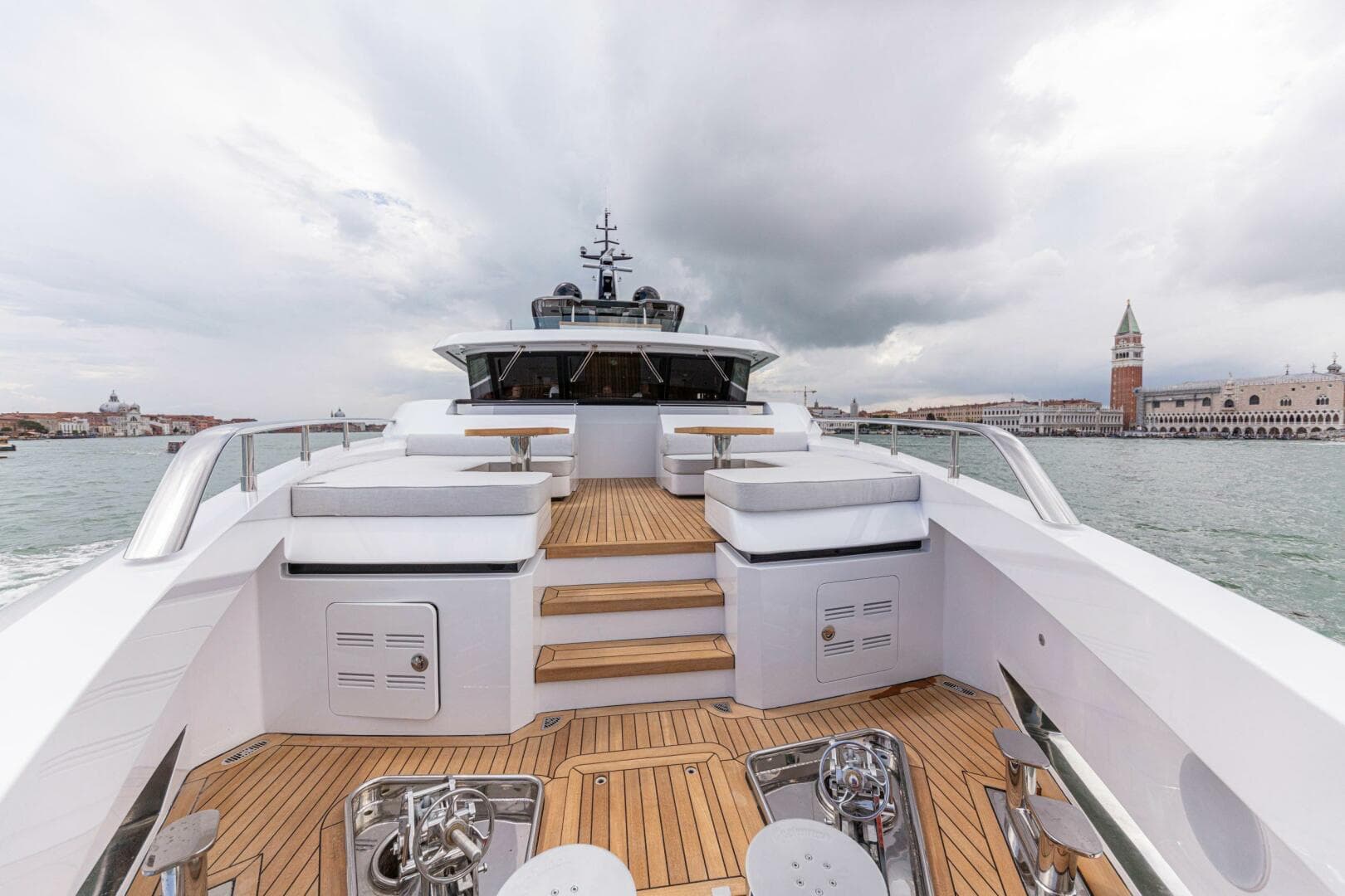 2028 Ocean King Ducale 120