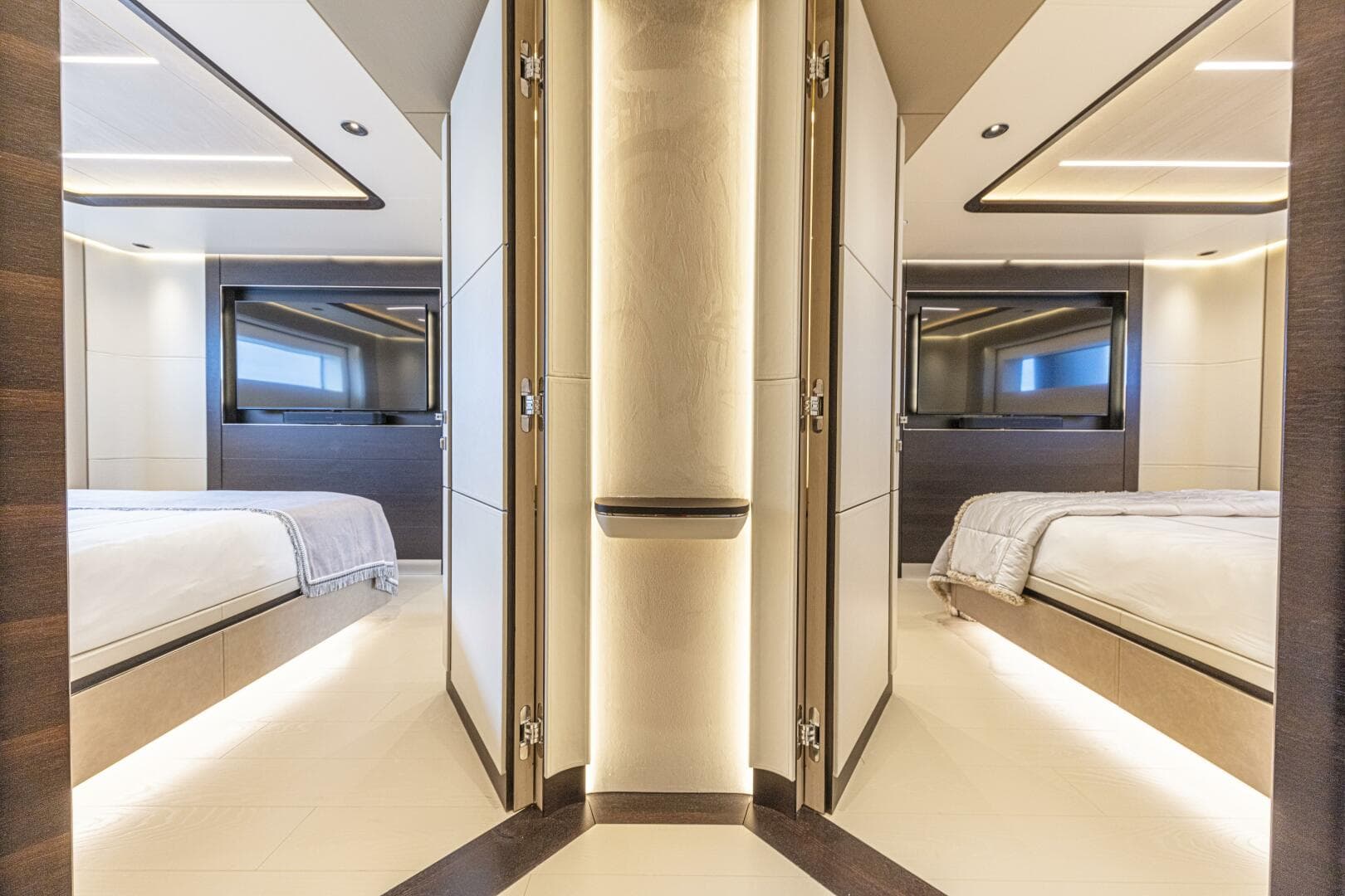 2028 Ocean King Ducale 120