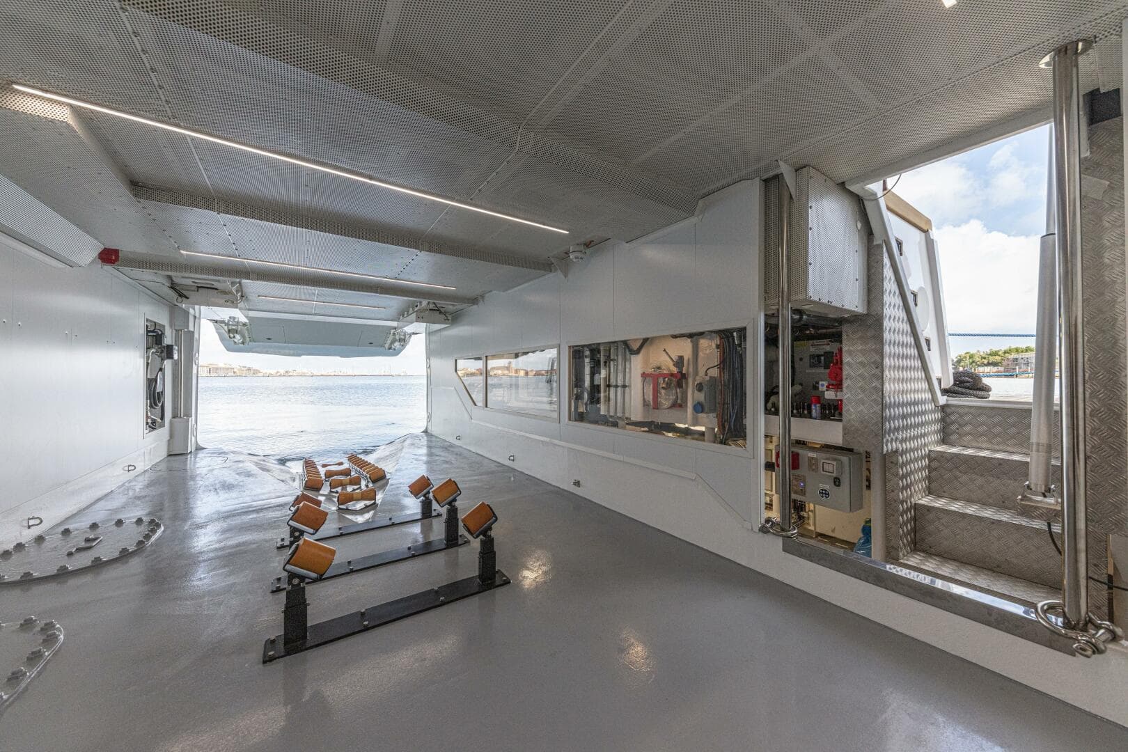 2028 Ocean King Ducale 120