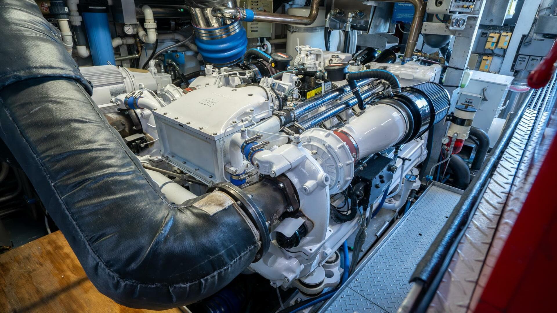 1999 Burger 85 Deck House