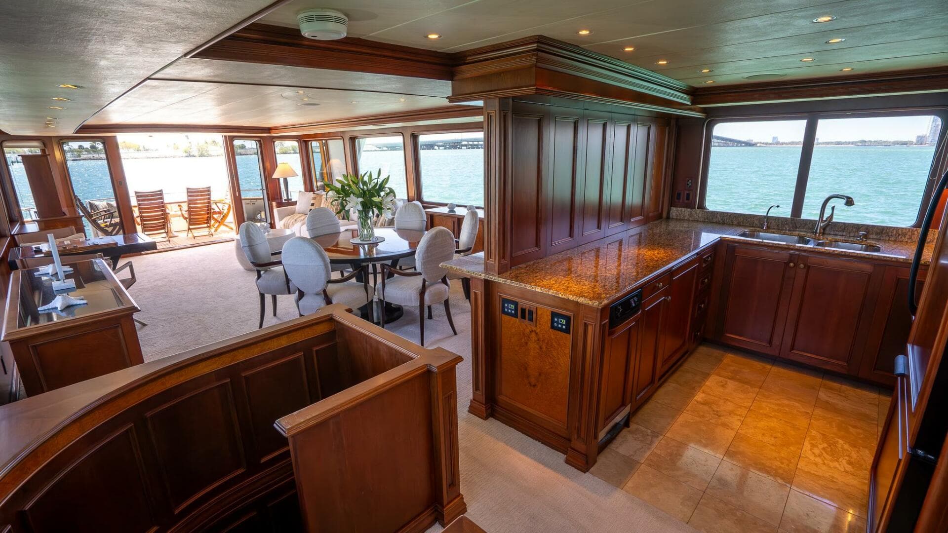 1999 Burger 85 Deck House