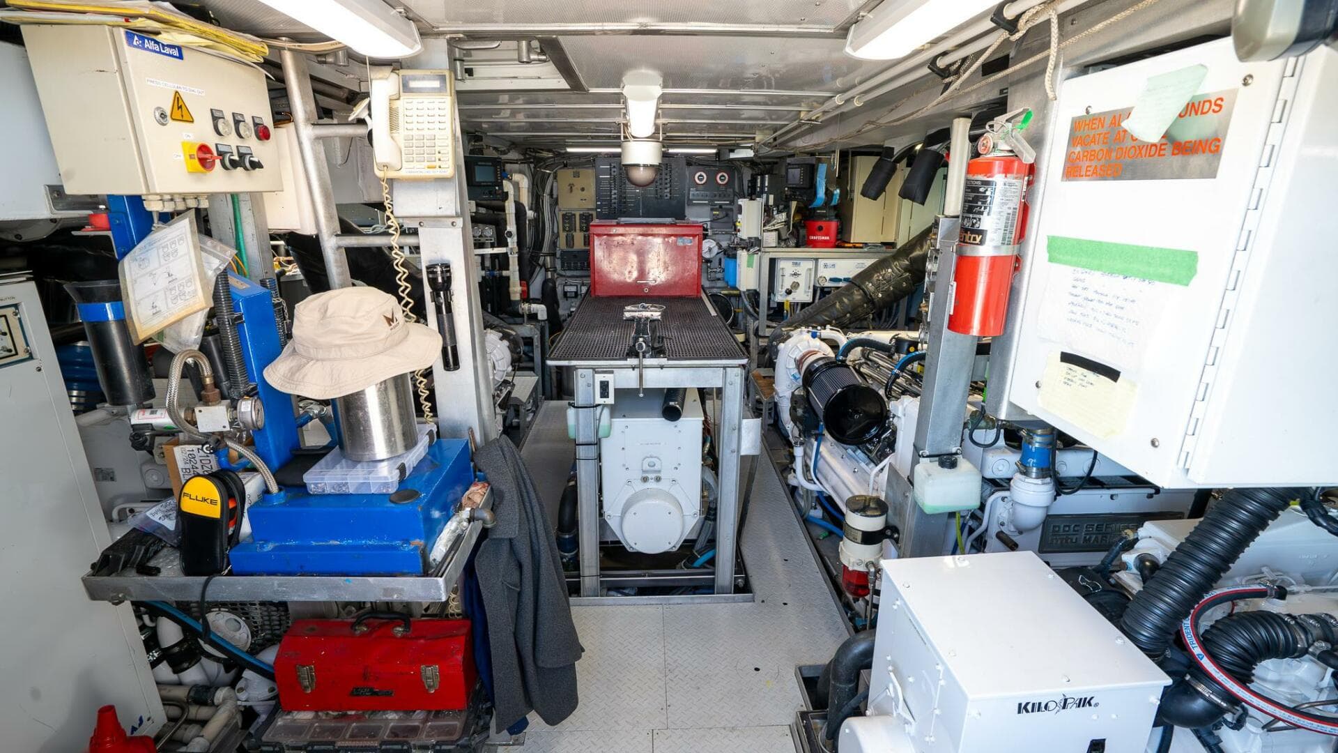 1999 Burger 85 Deck House