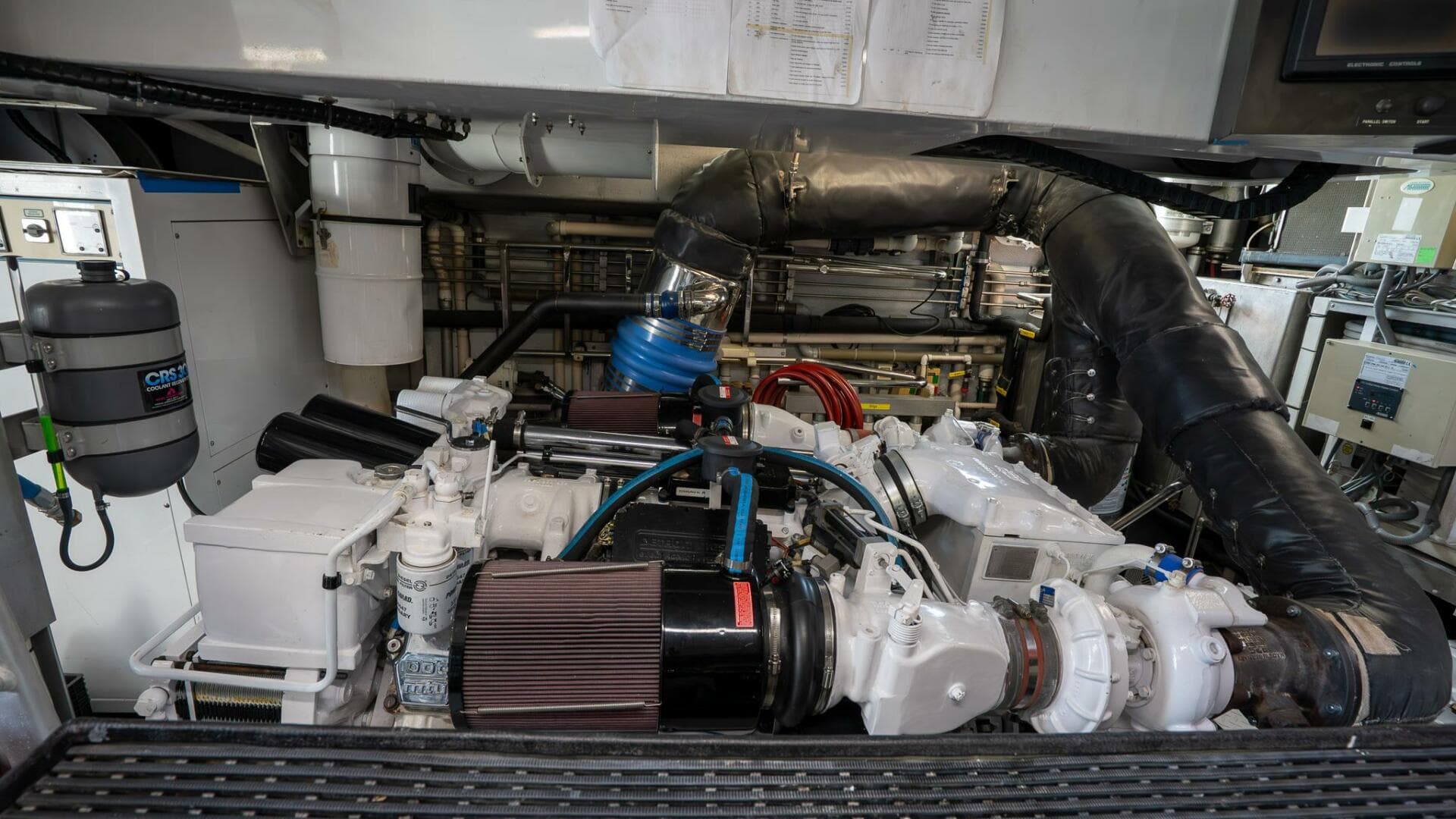 1999 Burger 85 Deck House