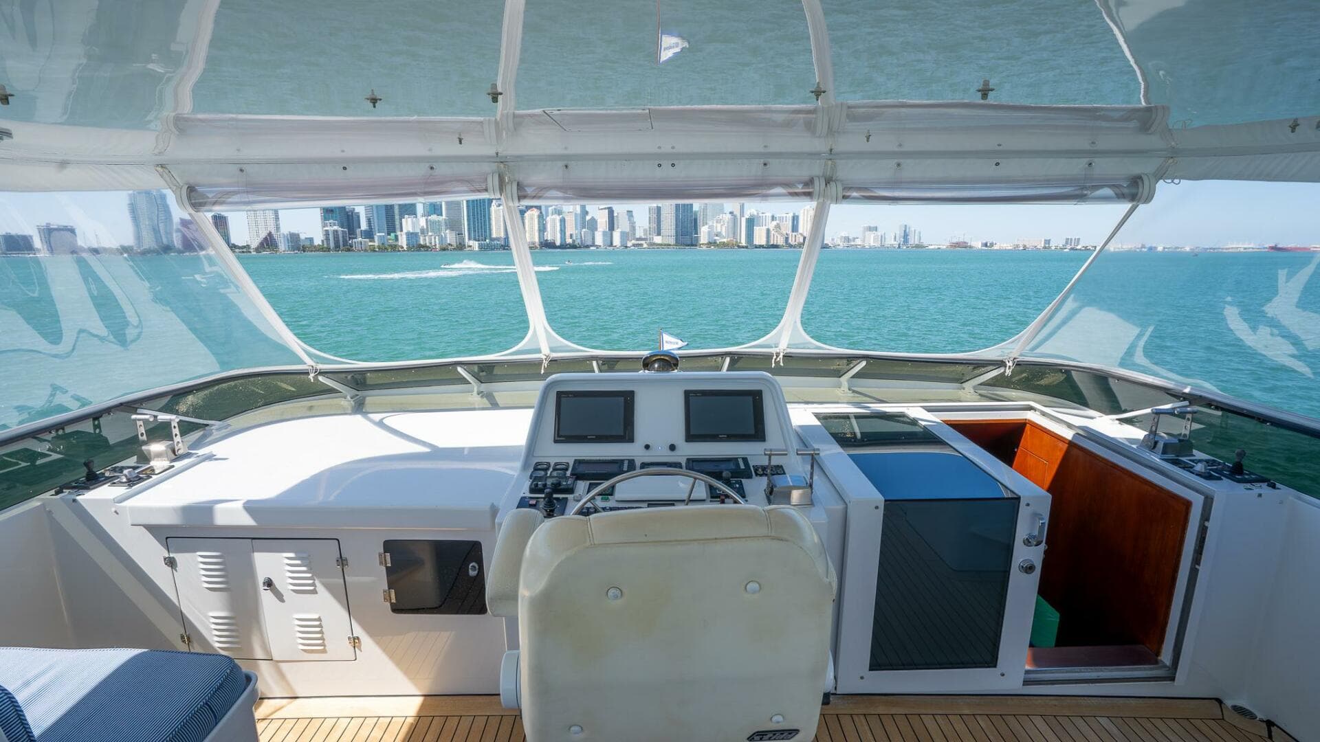 1999 Burger 85 Deck House