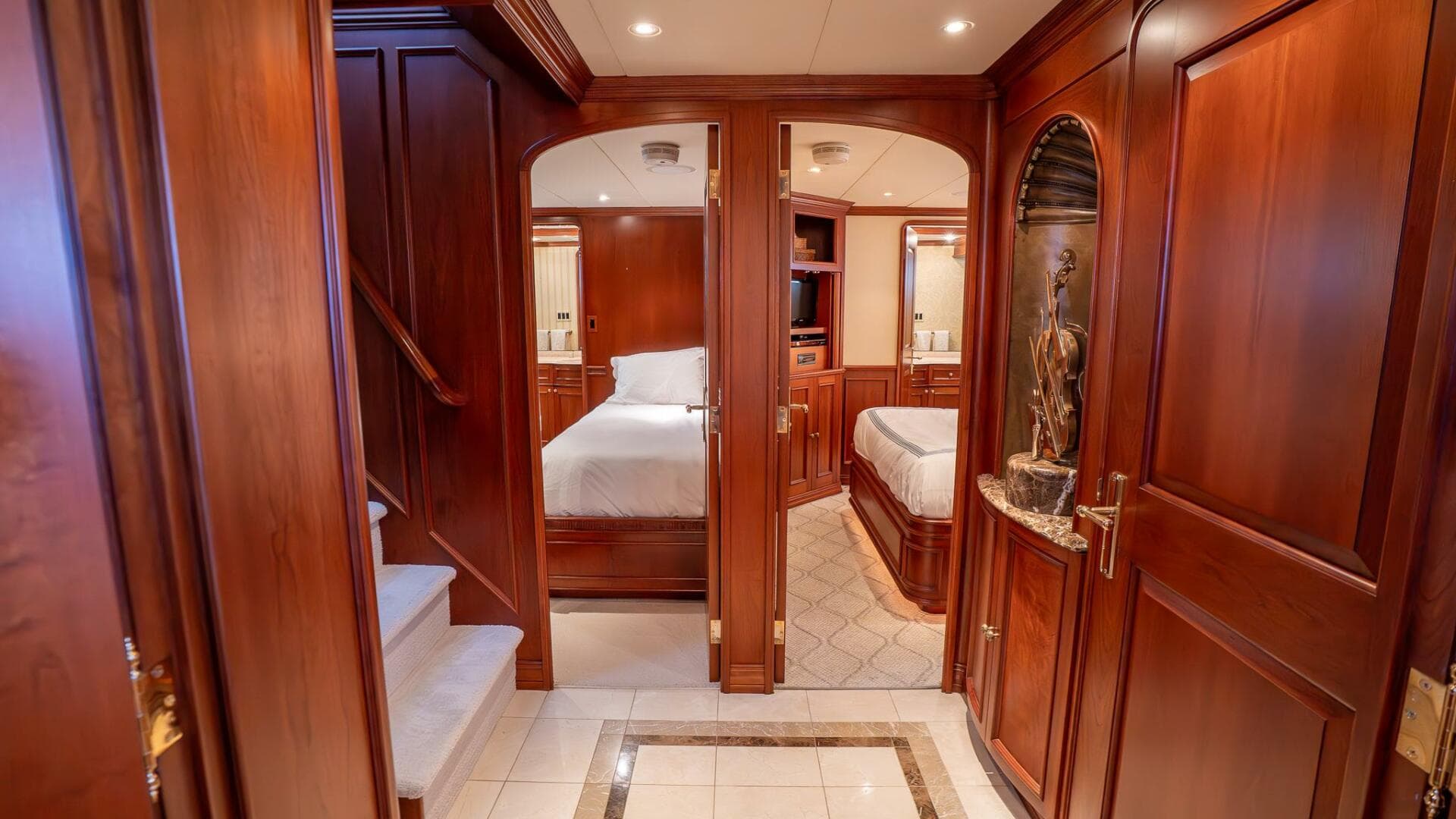 1999 Burger 85 Deck House