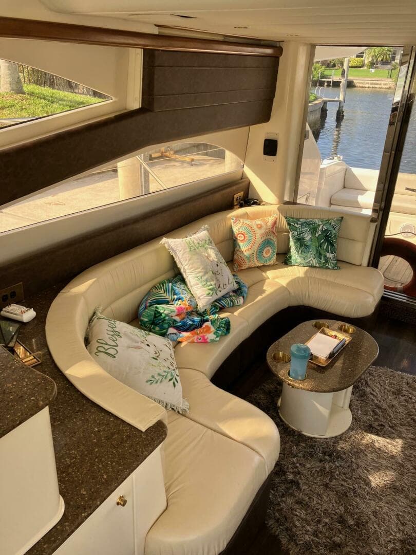 1999 Viking Princess 52 Express Bridge