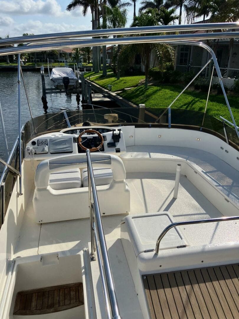 1999 Viking Princess 52 Express Bridge