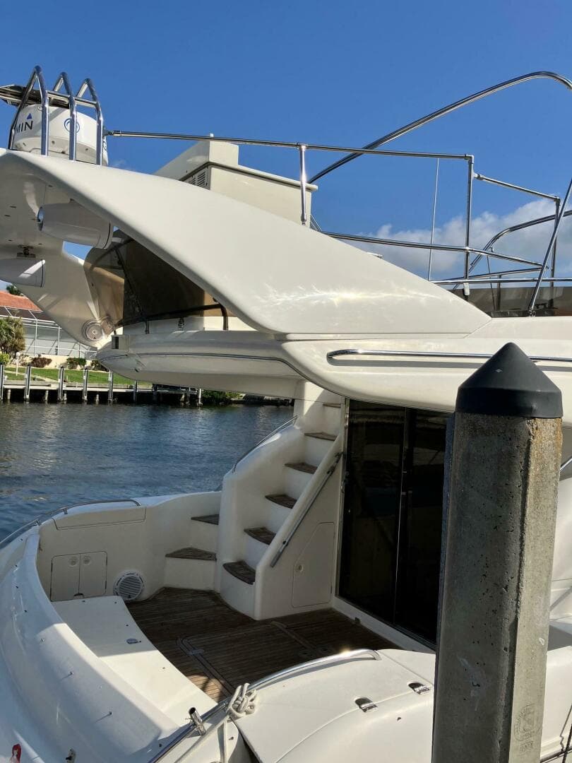 1999 Viking Princess 52 Express Bridge