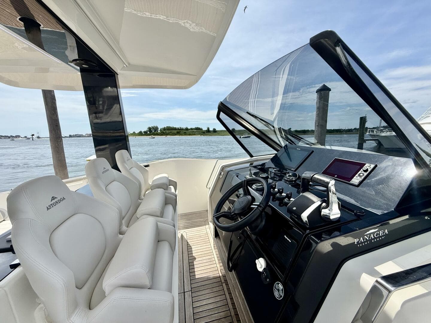 2023 Astondoa 377 Coupe Outboard