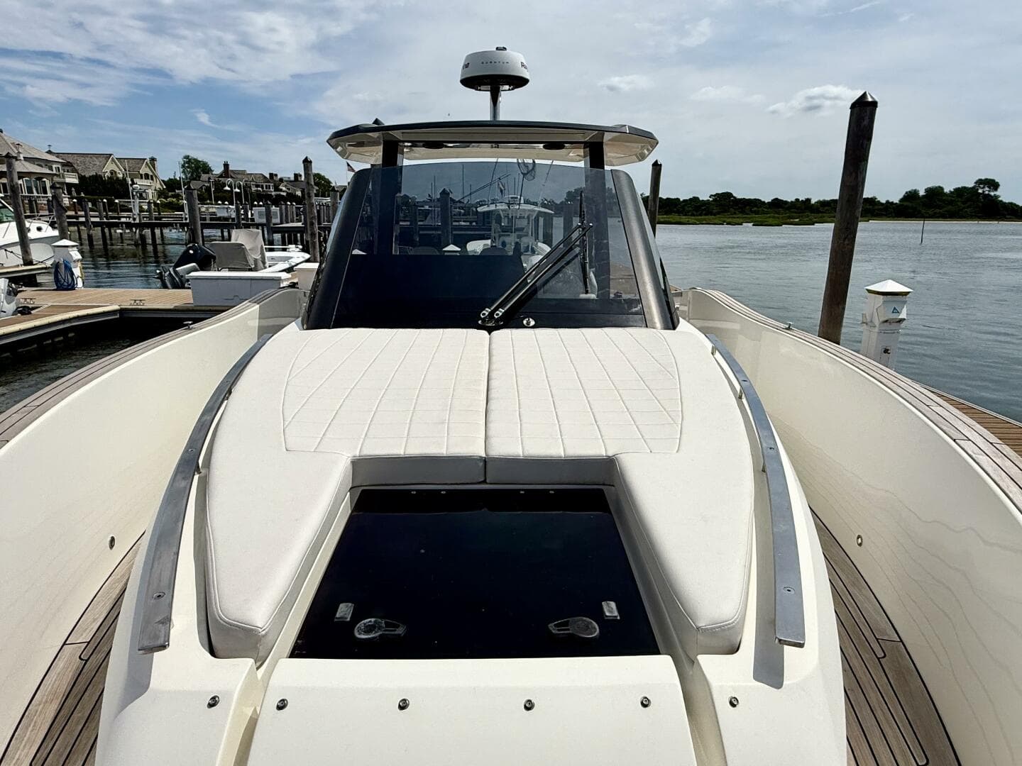 2023 Astondoa 377 Coupe Outboard