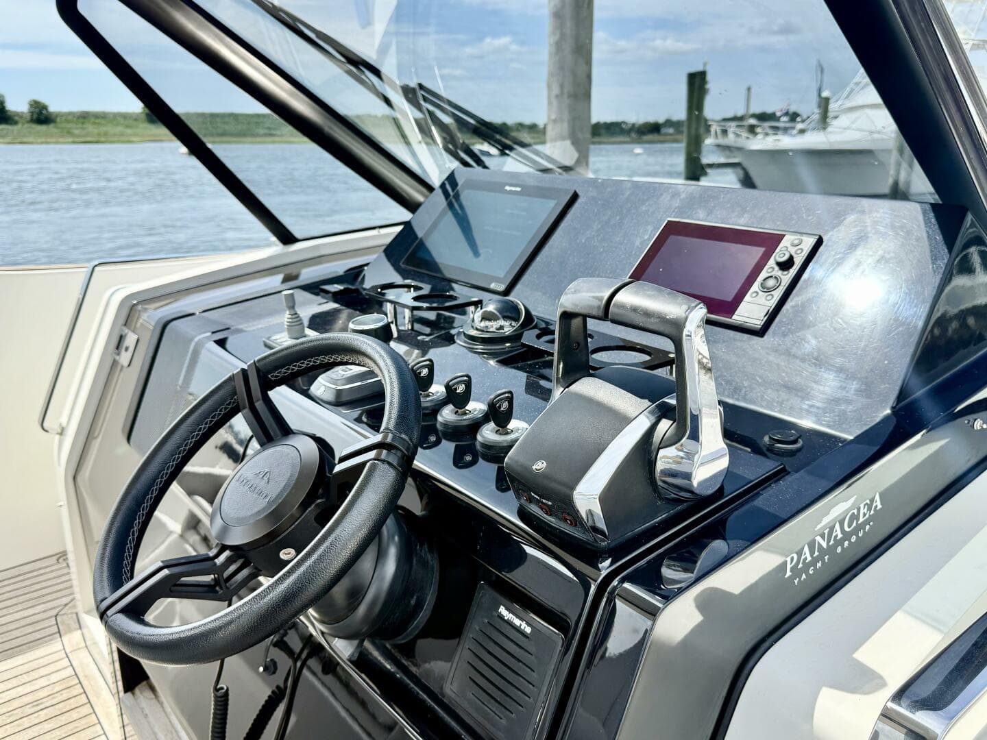 2023 Astondoa 377 Coupe Outboard