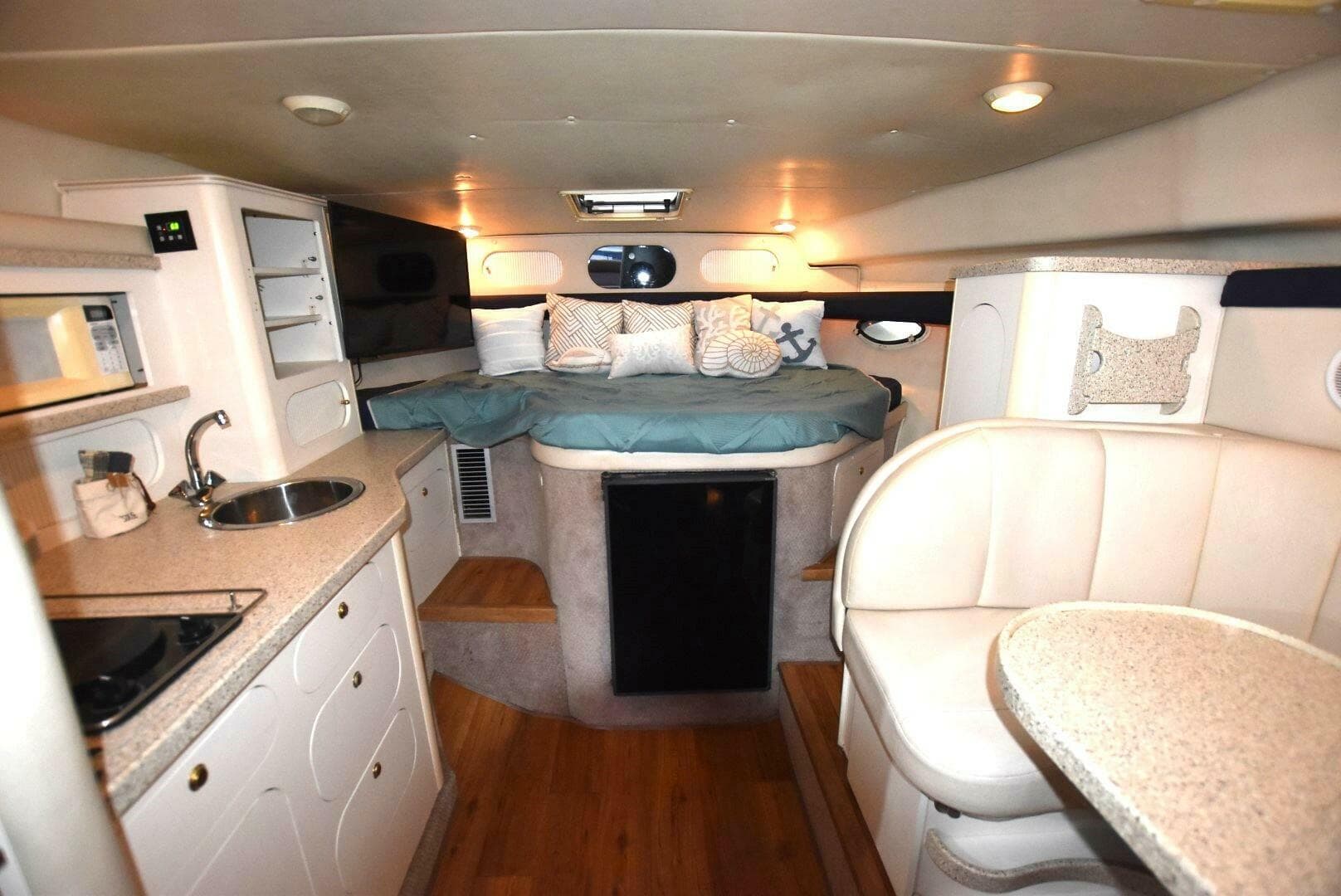2000 Rinker 342 Fiesta Vee