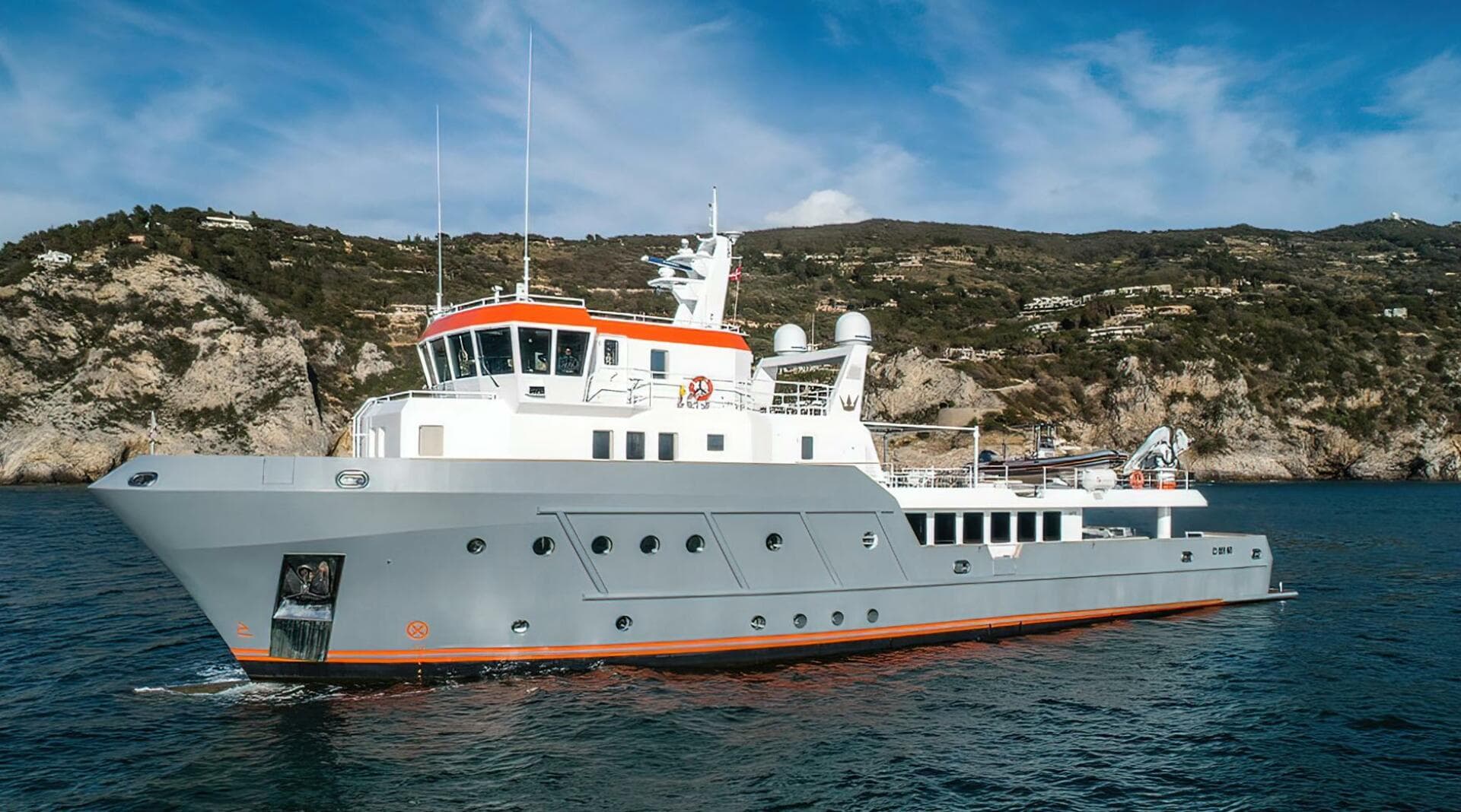 2028 Ocean King Explorer 130