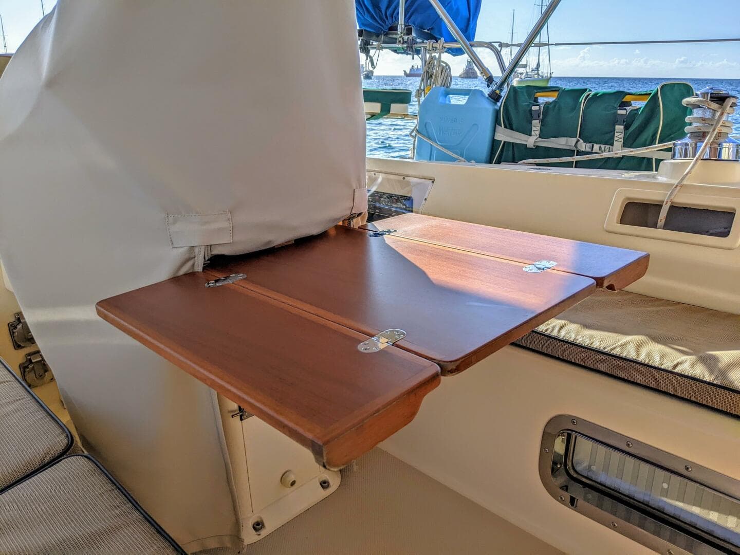 2006 Island Packet 370