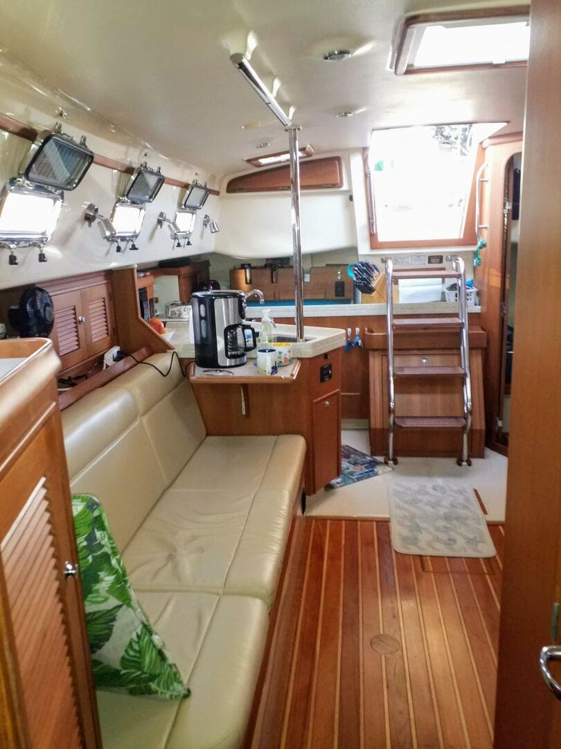 2006 Island Packet 370