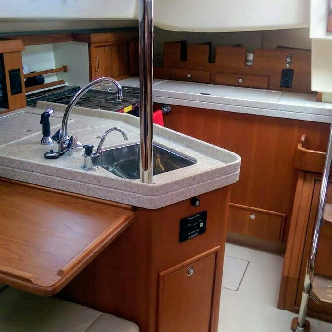 2006 Island Packet 370