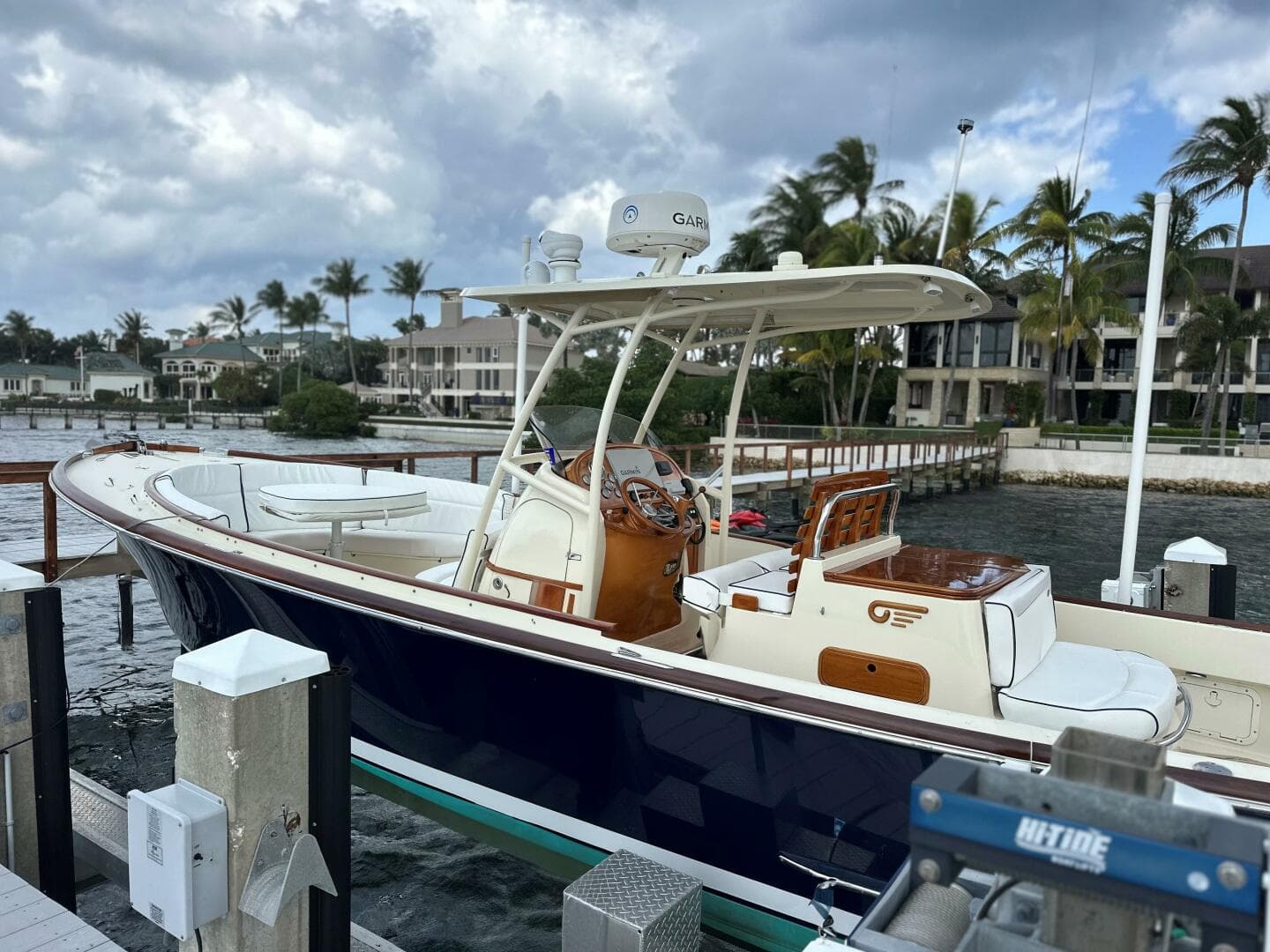 2002 Hinckley Talaria 29 C